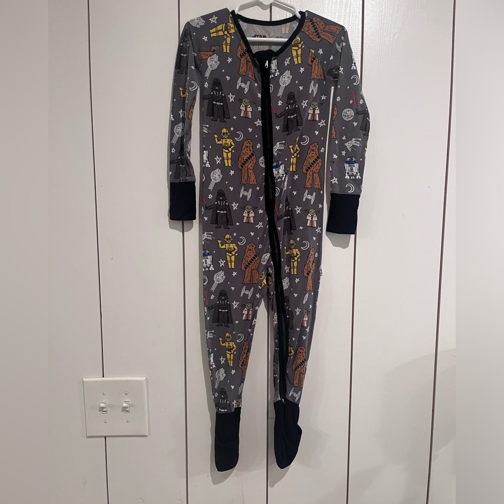 Little sleepies size 3T Star Wars zippy